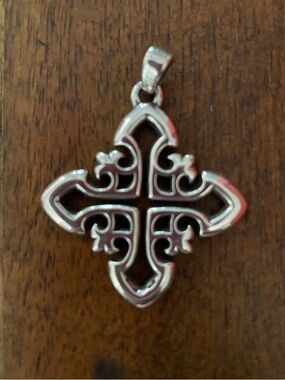 Retired James Avery Sterling Silver “Fleur Cross”. Perfect condition w/box & bag